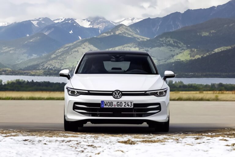 Autobild prueba la distancia de frenado de 55 neumáticos de invierno y selecciona los candidatos para la prueba final