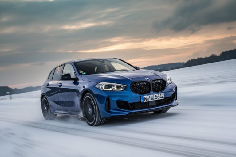 La gran comparativa de neumáticos de invierno 2025 de Auto Bild (225/40 R18): ¿qué neumáticos para un compacto deportivo?