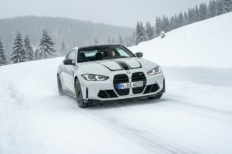 SportAuto probó neumáticos de invierno en un BMW M4 de propulsión trasera en condiciones reales de invierno: los mejores neumáticos en la medida 275/35 R19