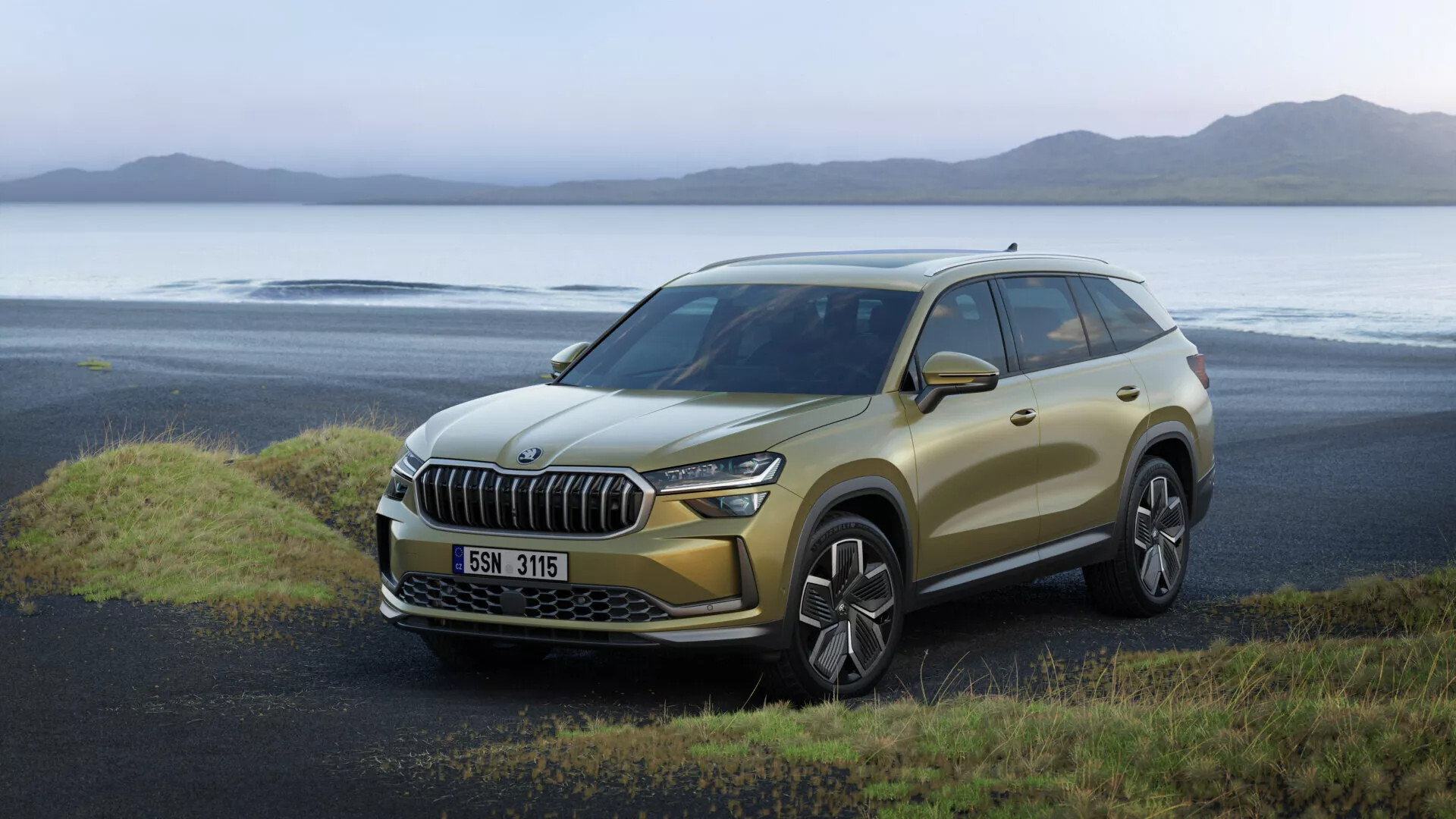 Test de neumáticos de verano Motor 2026: Nokian Powerproof 2 gana el duelo SUV (235/55 R18)