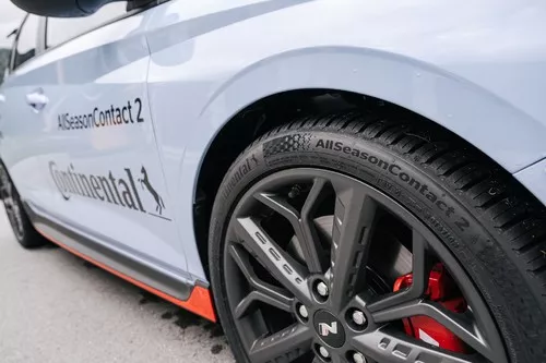 Continental AllSeasonContact 2 - 13