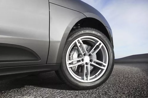 Dunlop SP Sport MAXX RT2 SUV - 9