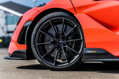 Pirelli P Zero Trofeo R - 4